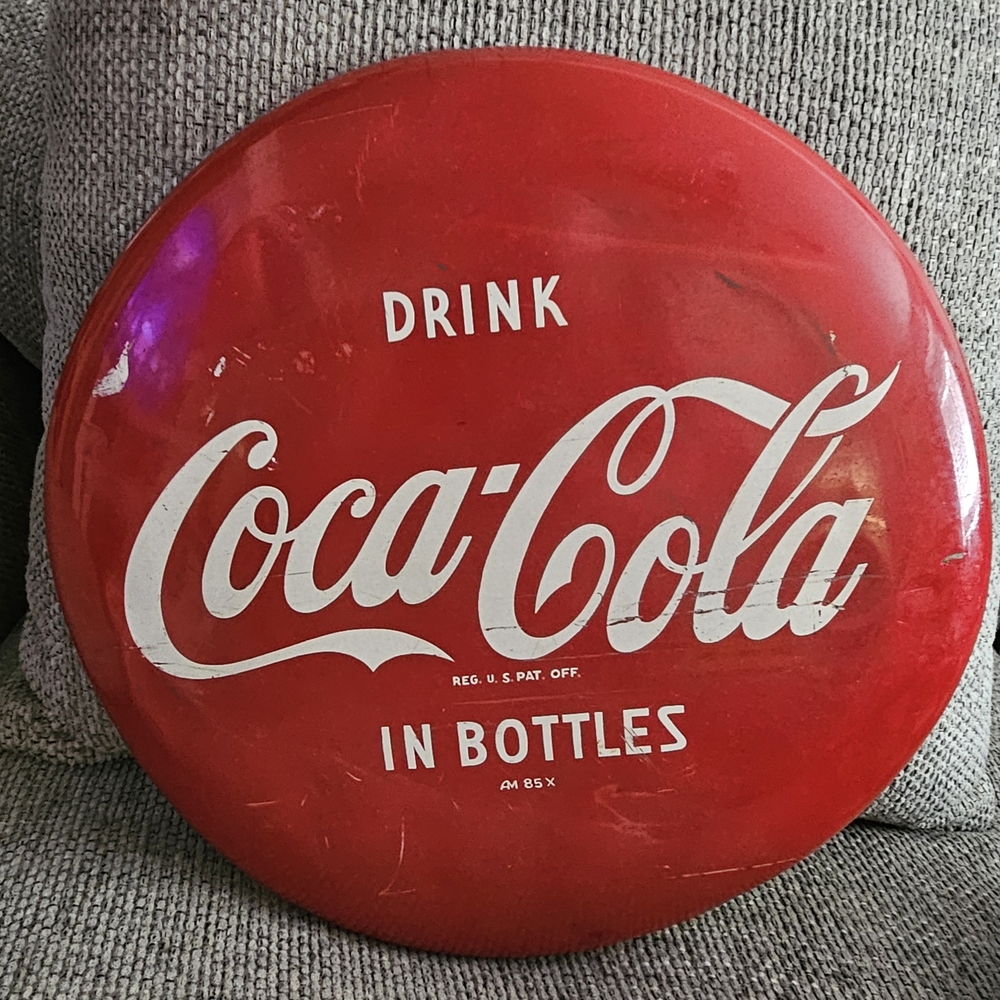 Vintage 1950s Coca-Cola Red and White Bottle Cap Sign - Picture 7 of 7